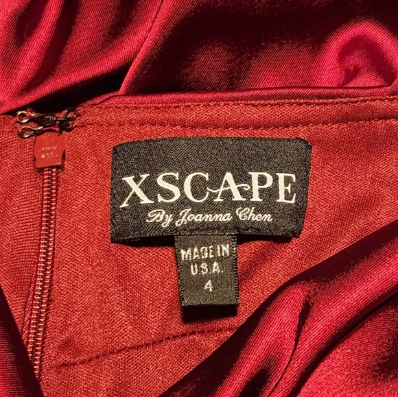 XSCAPE Satine Ruched Burgundy Cocktail Dress Size 4 Holiday Fall Valentines - Picture 5 of 6